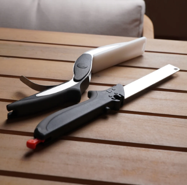 Knife x Cutting Board | gardenbreezy